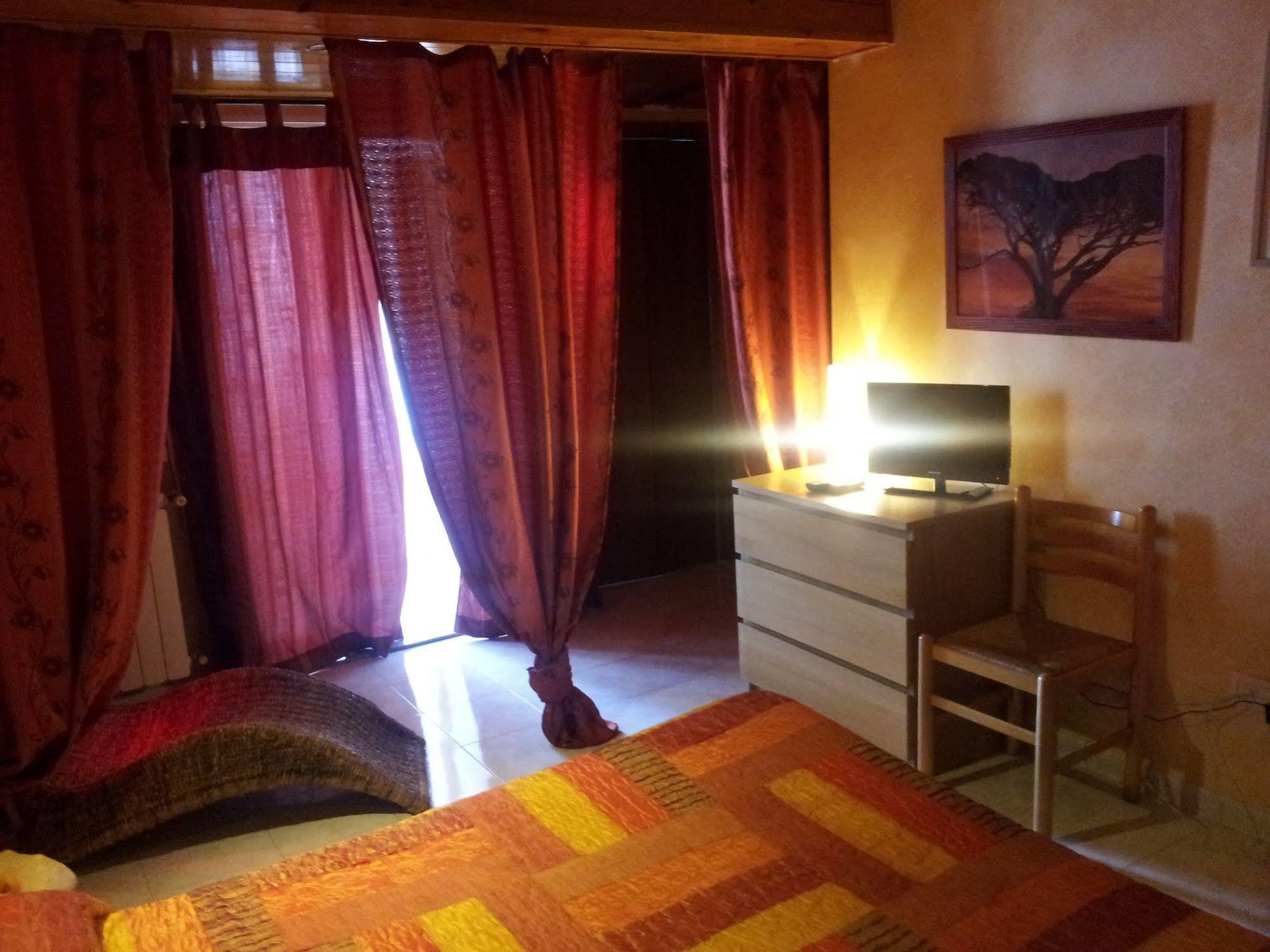 B&B Triskeles Giardini Naxos Exteriér fotografie